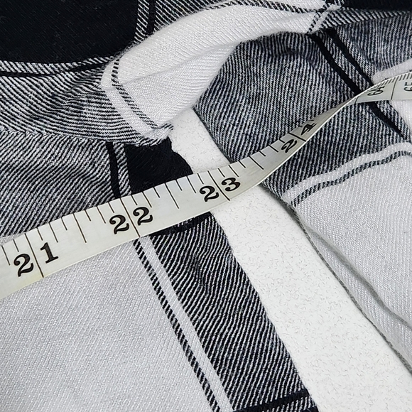 BP flannel plaid button down black white large - Picture 12 of 12